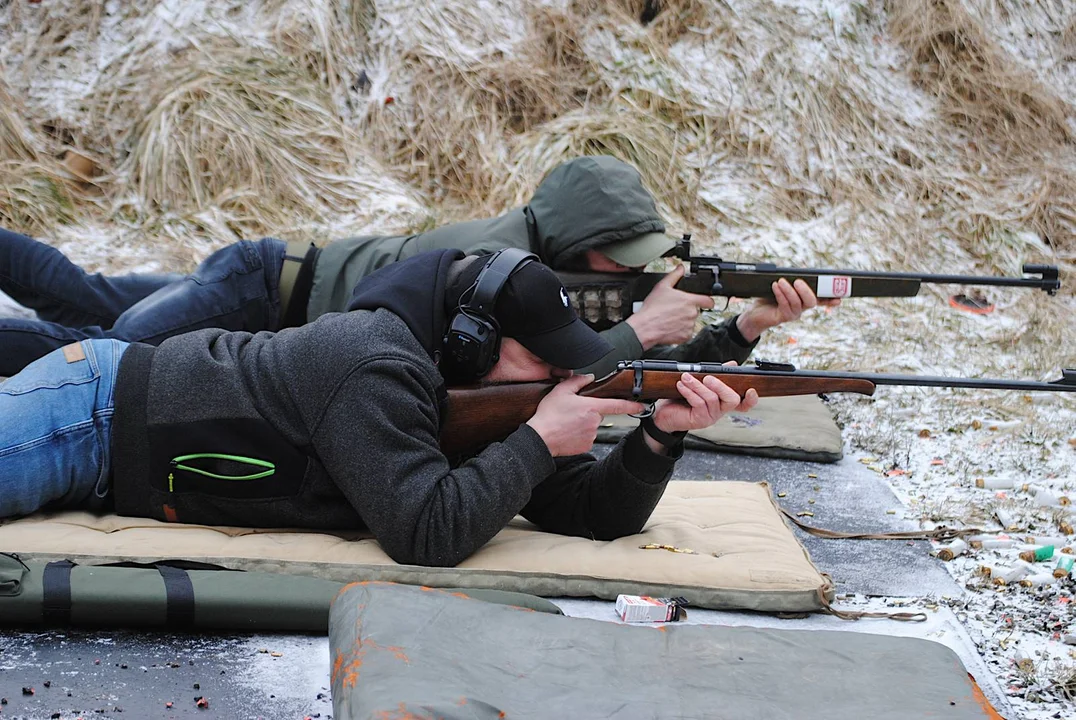 Mroźny Puchar Prezesa ZR. Strzeleckie zawody na Karczemce