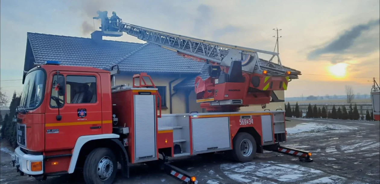 Pożar w gminie Dobrzyca. Trzy zastępy w akcji