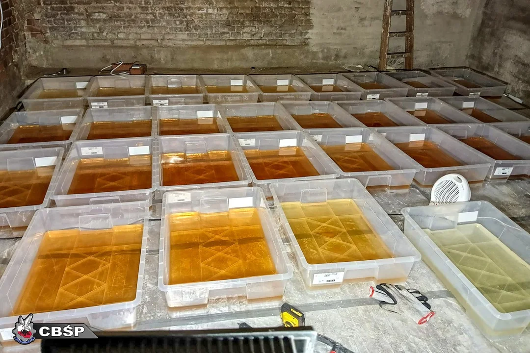 CBŚP rozbiło sieć laboratoriów narkotyków syntetycznych. Dwa znajdowały się w Wielkopolsce