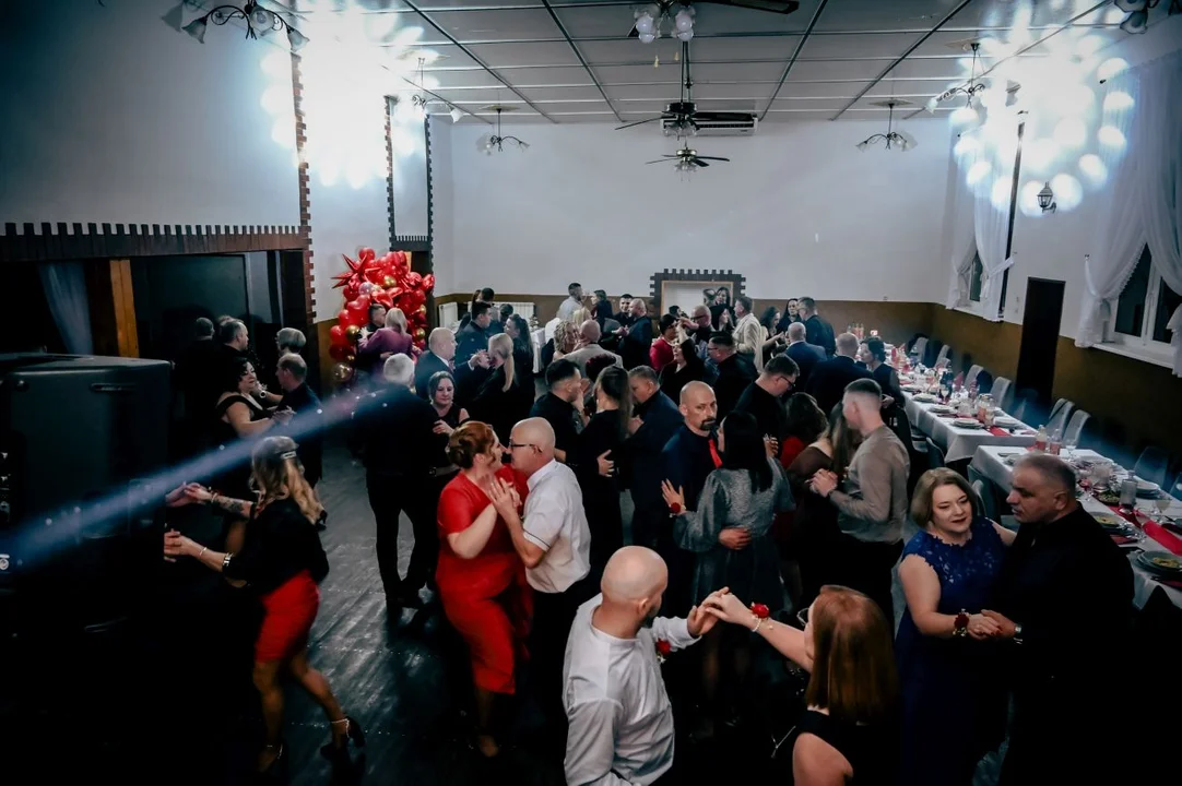 Bawili się i integrowali. W Woli Książęcej odbył się wieczorek walentynkowy [ZDJĘCIA]