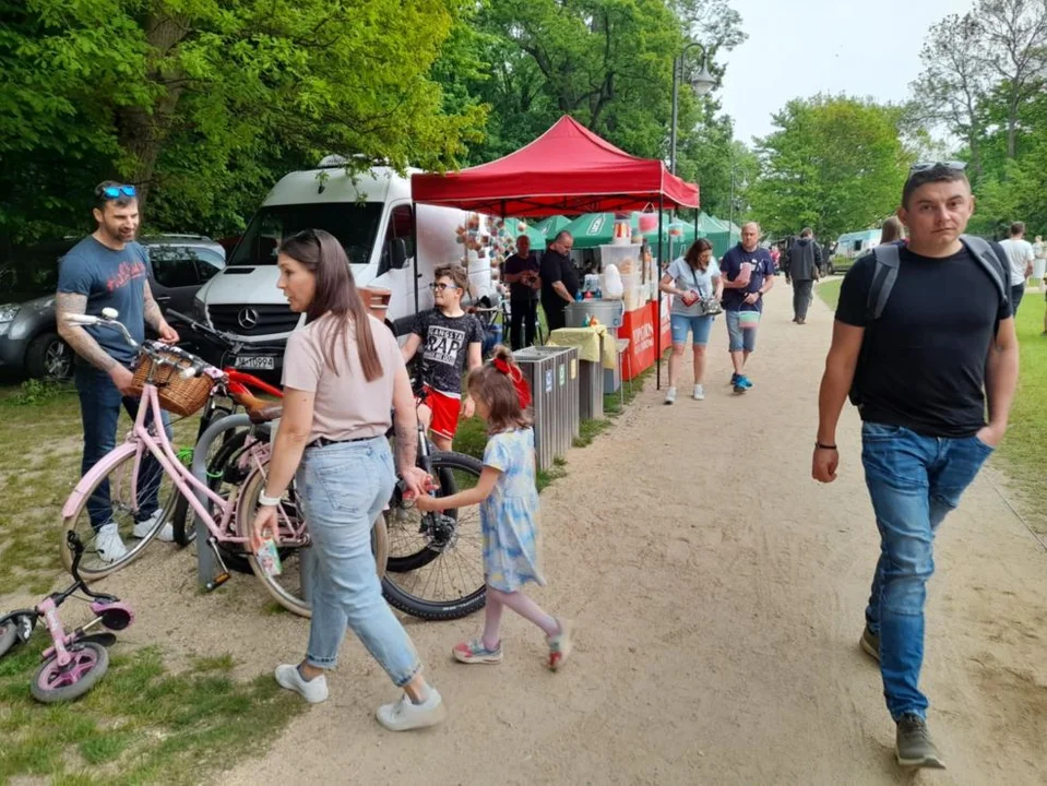 Na polanie w jarocińskim parku Radolińskich każdy znajdzie coś dla siebie. Organizatorzy przygotowali wiele atrakcji [ZDJĘCIA]