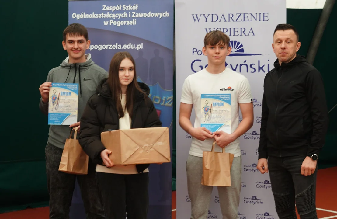 The 18th ZSOiZ Mathematics and Natural Sciences Competition in Pogurzilla selected the winners from among nearly 100 students