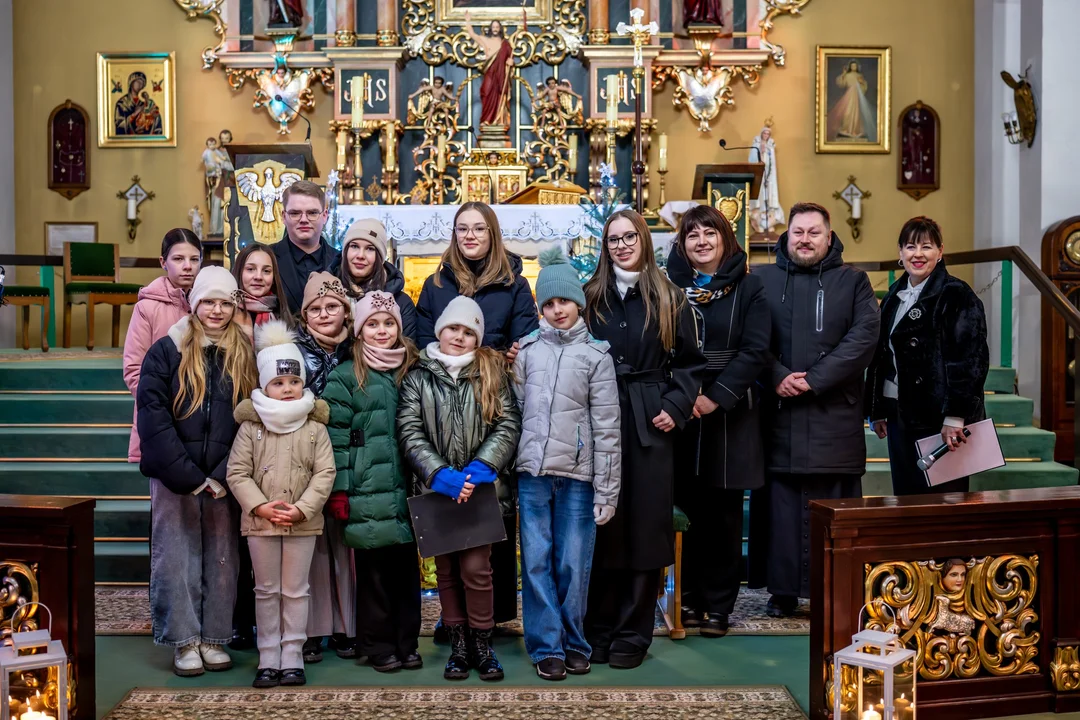 Koncert świąteczny Martyny Paterczyk w kościele w Kowalewie