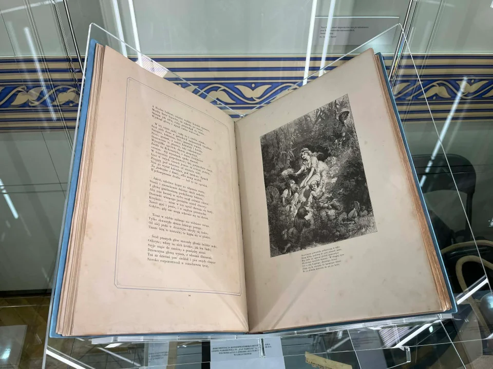 Ma ponad 140 lat. Unikatowy egzemplarz epopei narodowej został odrestaurowany. Gdzie i do kiedy można go oglądać?