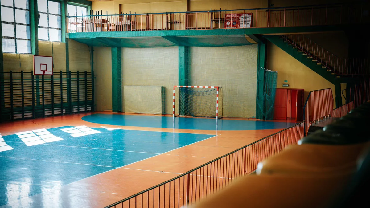 Hala sportowa zostanie kompleksowo zmodernizowana. Czy zniknie nieznośny smród?