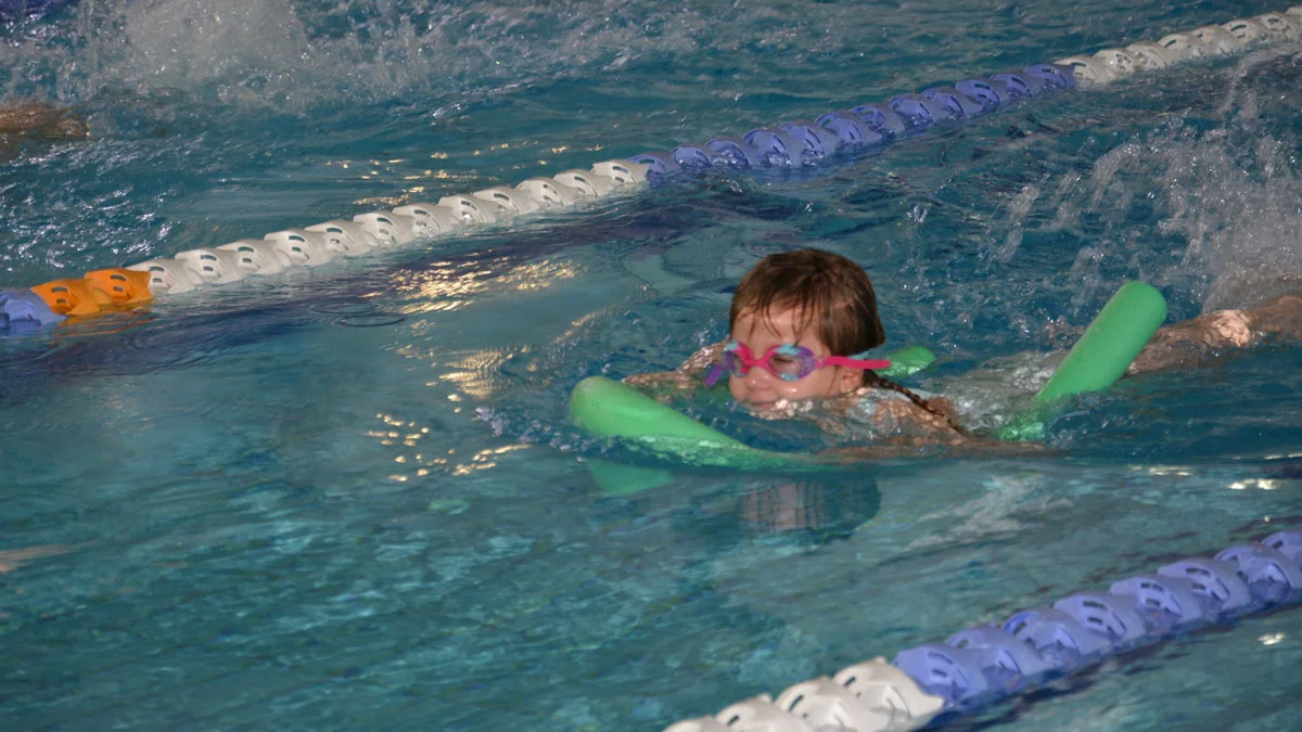 Nowe zabawki na krytej pływalni dla dzieci. Podwyższone ceny biletów i karnetów - dla dorosłych