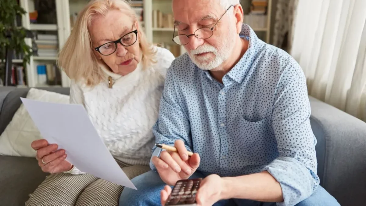 Marcowa waloryzacja emerytur i rent będzie wyższa. O ile wzrosną świadczenia - mamy wyliczenia? [SONDA]