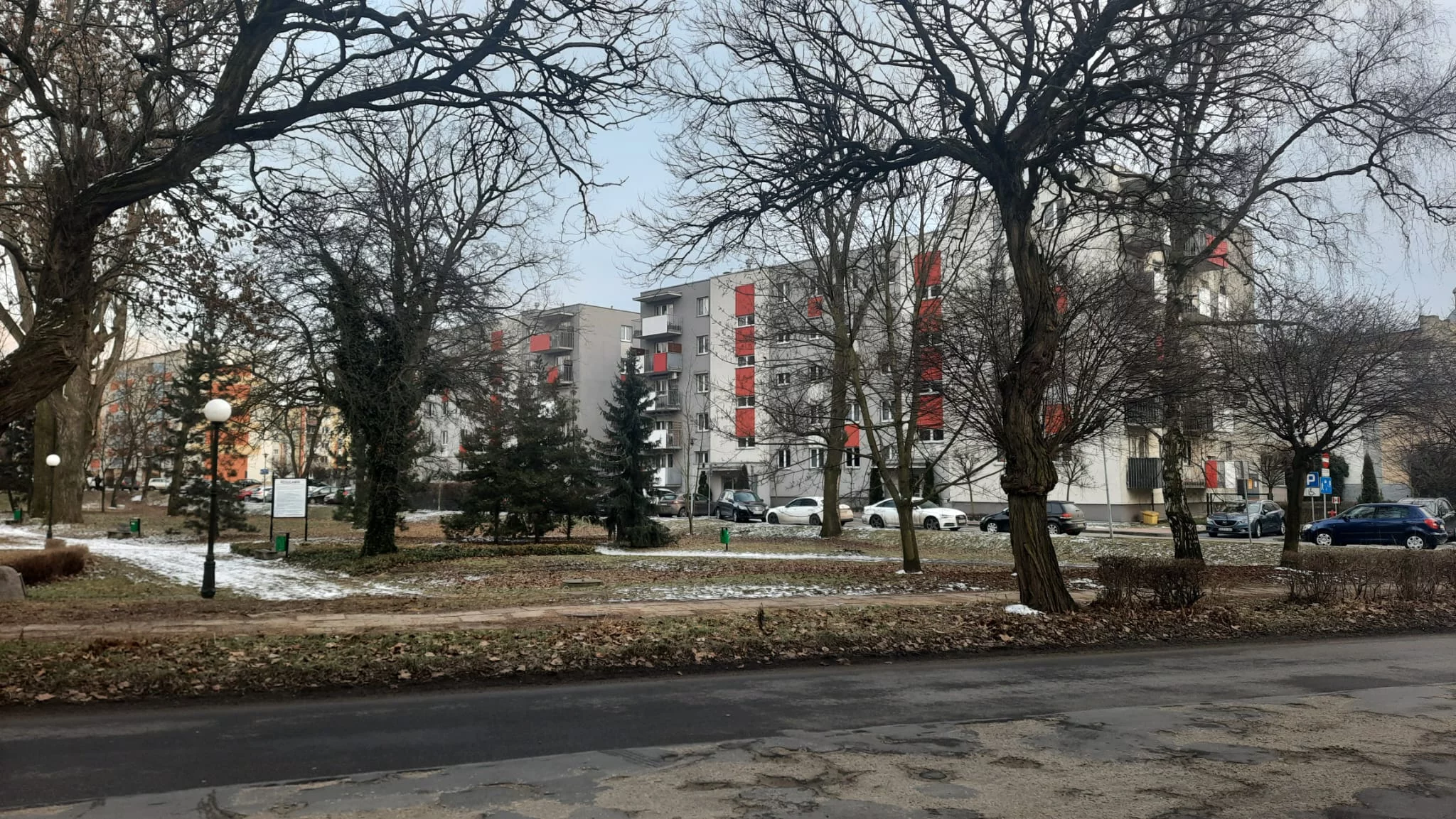 Deszczowa niedziela i łagodniejsza aura. Co przyniesie 22 lutego? Pogoda i horoskop