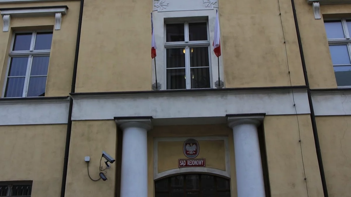 Skrajnie zaniedbane zwierzęta w podrawickiej wsi. Właściciel skazany na więzienie