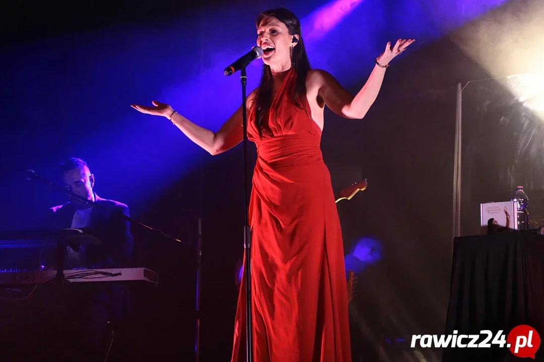 Wyjątkowy koncert w Pakosławiu z okazji Dnia Matki. Na scenie wystąpi Magdalena Zamoroka i „Zamoroka Band”