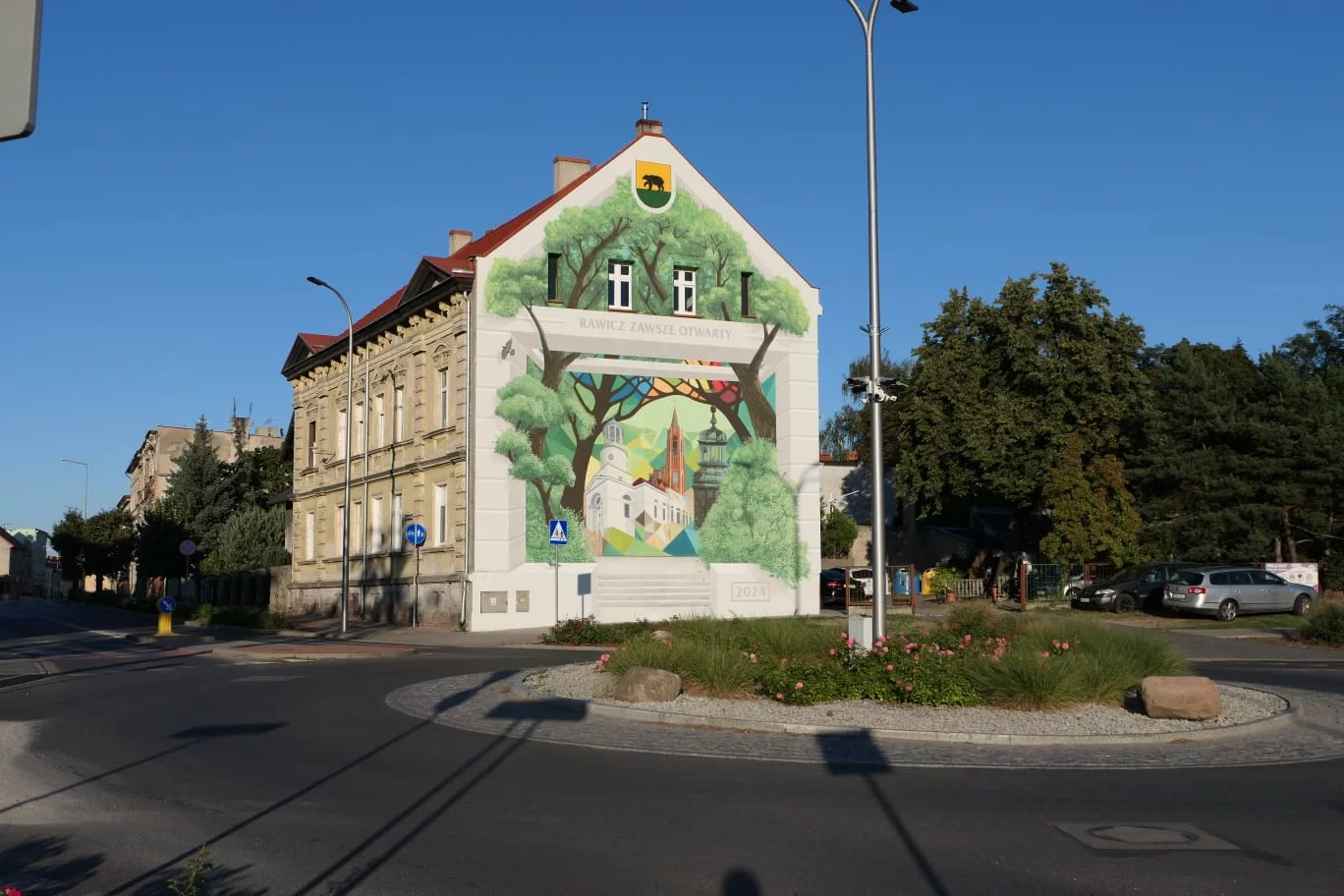 Mural przy ul. Piłsudskiego lepiej widoczny. Został podświetlony