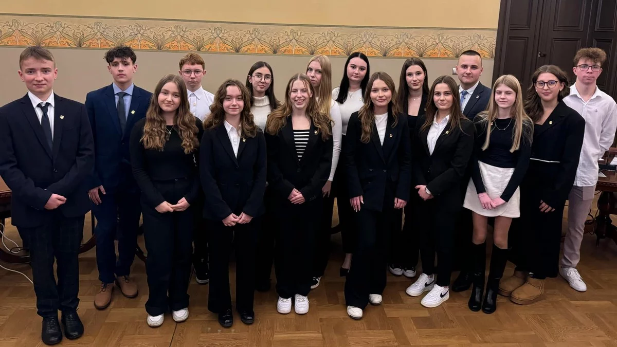 Siatkarze zagrają w szczytnym celu. realizowane są zapisy. Zaprasza Młodzieżowa Rada Gminy Rawicz