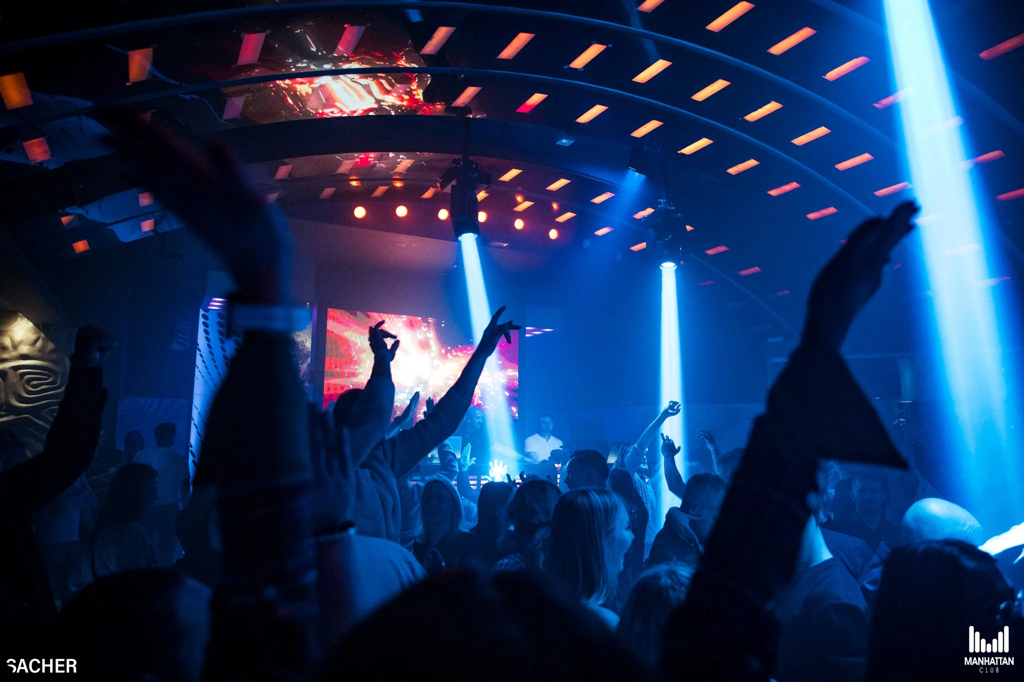 W miejscu legendarnego klubu powstaje nowa dyskoteka. "Wracamy z imprezowym klimatem"