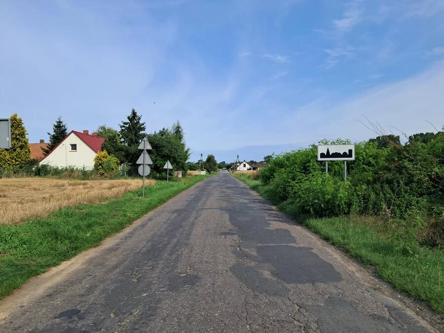 Trwa remont drogi Fabianów – Sośnica. Wprowadzono zmiany w komunikacji