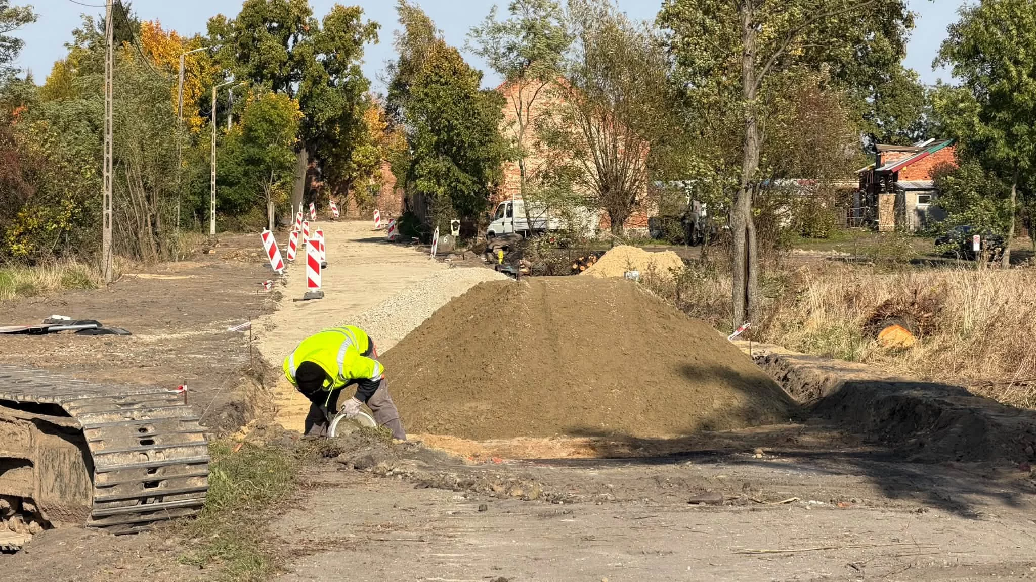 Mieszkańcy Tomaszewa czekali na tę inwestycję. Trwa przebudowa ul. Lawendy