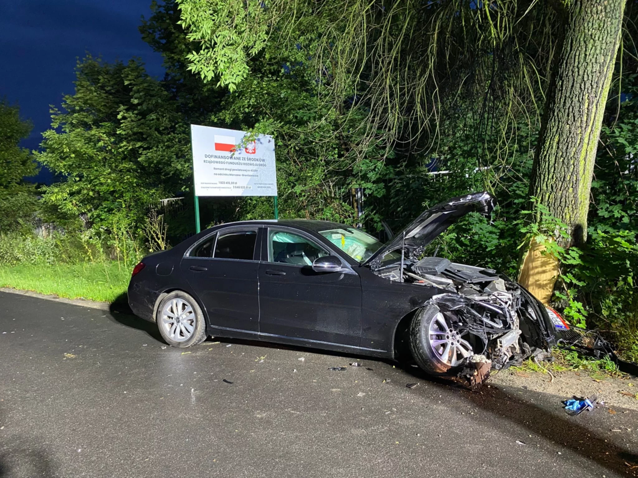 W Marszewie zderzyły się dwie osobówki [ZDJĘCIA]