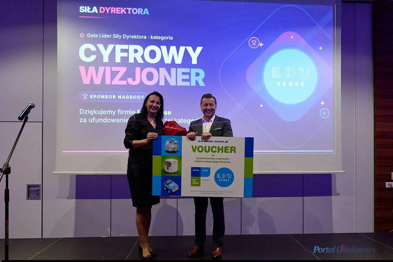 Wyróżnienie dla dyrektorki szkoły w Broniszewicach. Kapituła doceniła cyfrową rewolucję