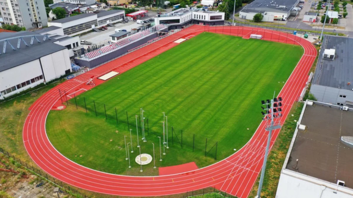Ostrów Wielkopolski z nowym stadionem lekkoatletycznym. Obiekt za ponad 29 mln zł na finiszu