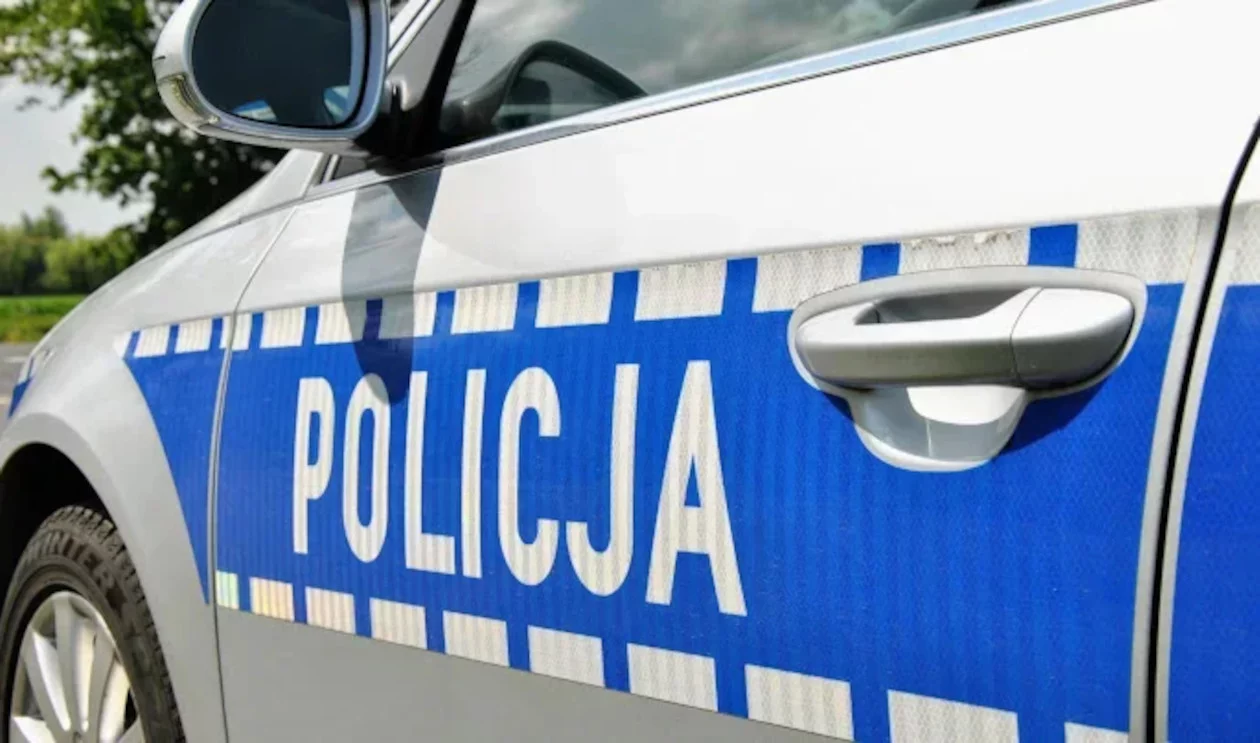 Policja zatrzymała prokuratora. Pod wpływem alkoholu spowodował kolizję