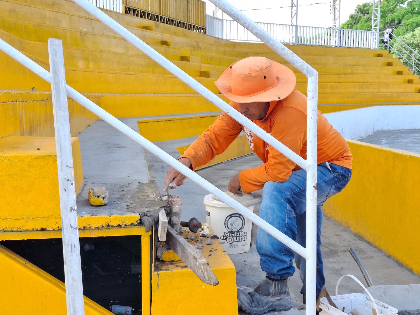 Mocambódromo está recebendo trabalhos de preparação para a festa