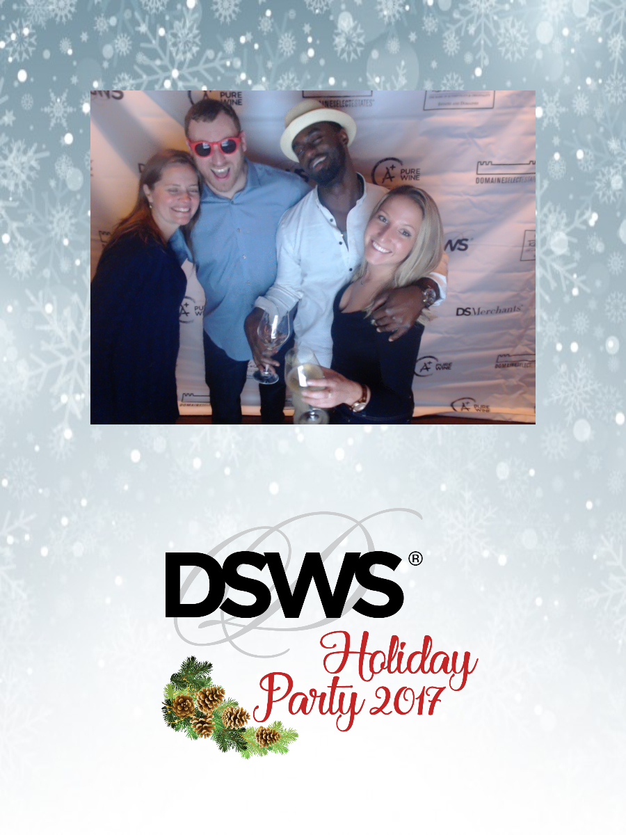 Holiday Party Popshap Photobooth Selfie