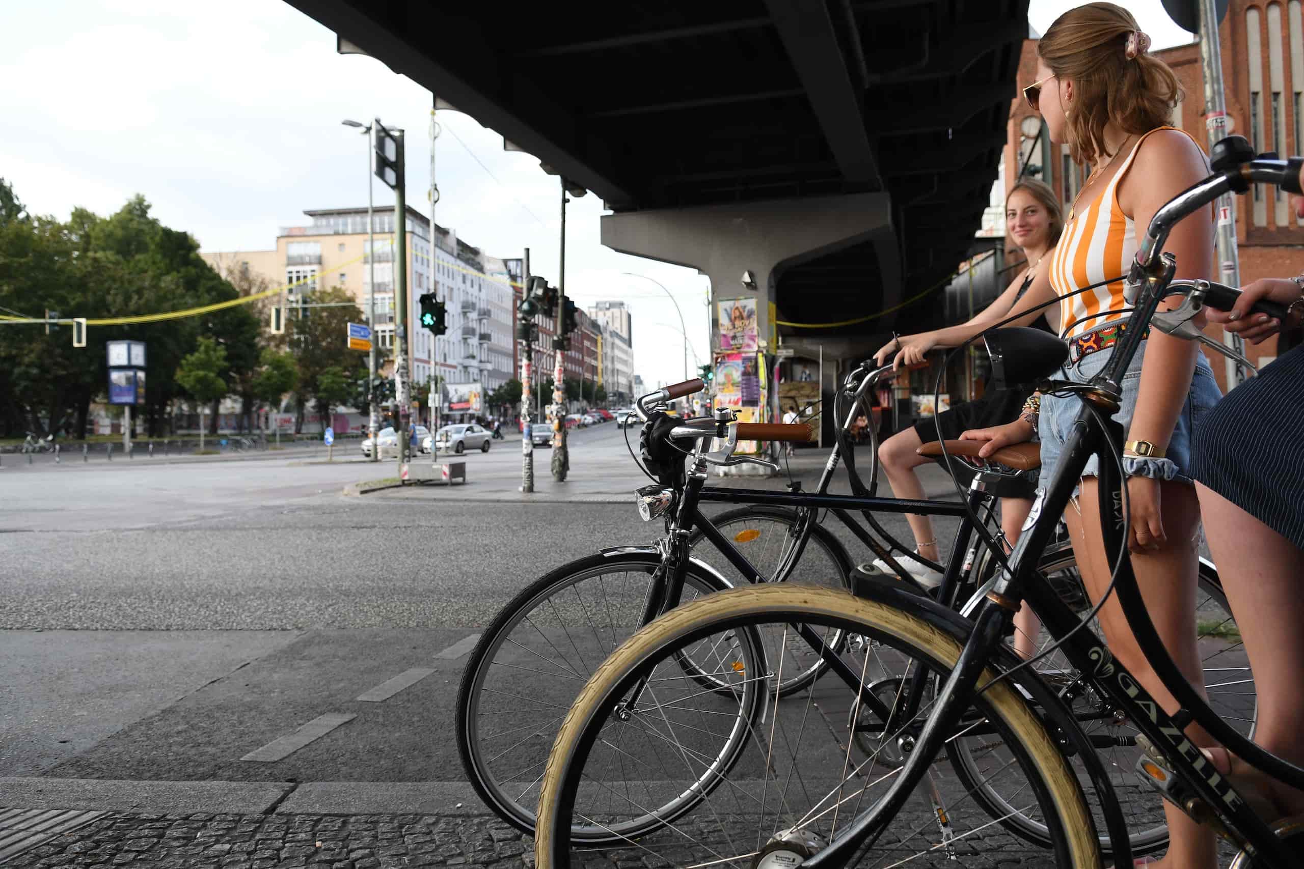 Women on bikes in Berlin