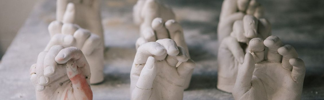 hand casting sculptures