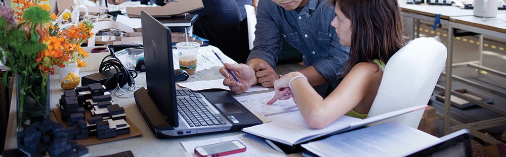 AA: Students Working in Arch Studio