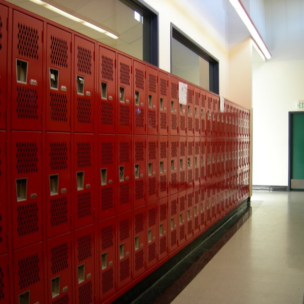 StockPhoto-Lockers