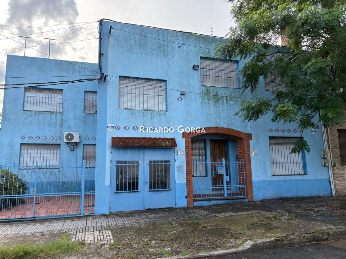 https://storage.googleapis.com/portales-prod-images-uy/52/property-images/2025/3/e8d9ca0e-d2b7-4b2b-bd4a-b6d0535486ee_wm.jpeg