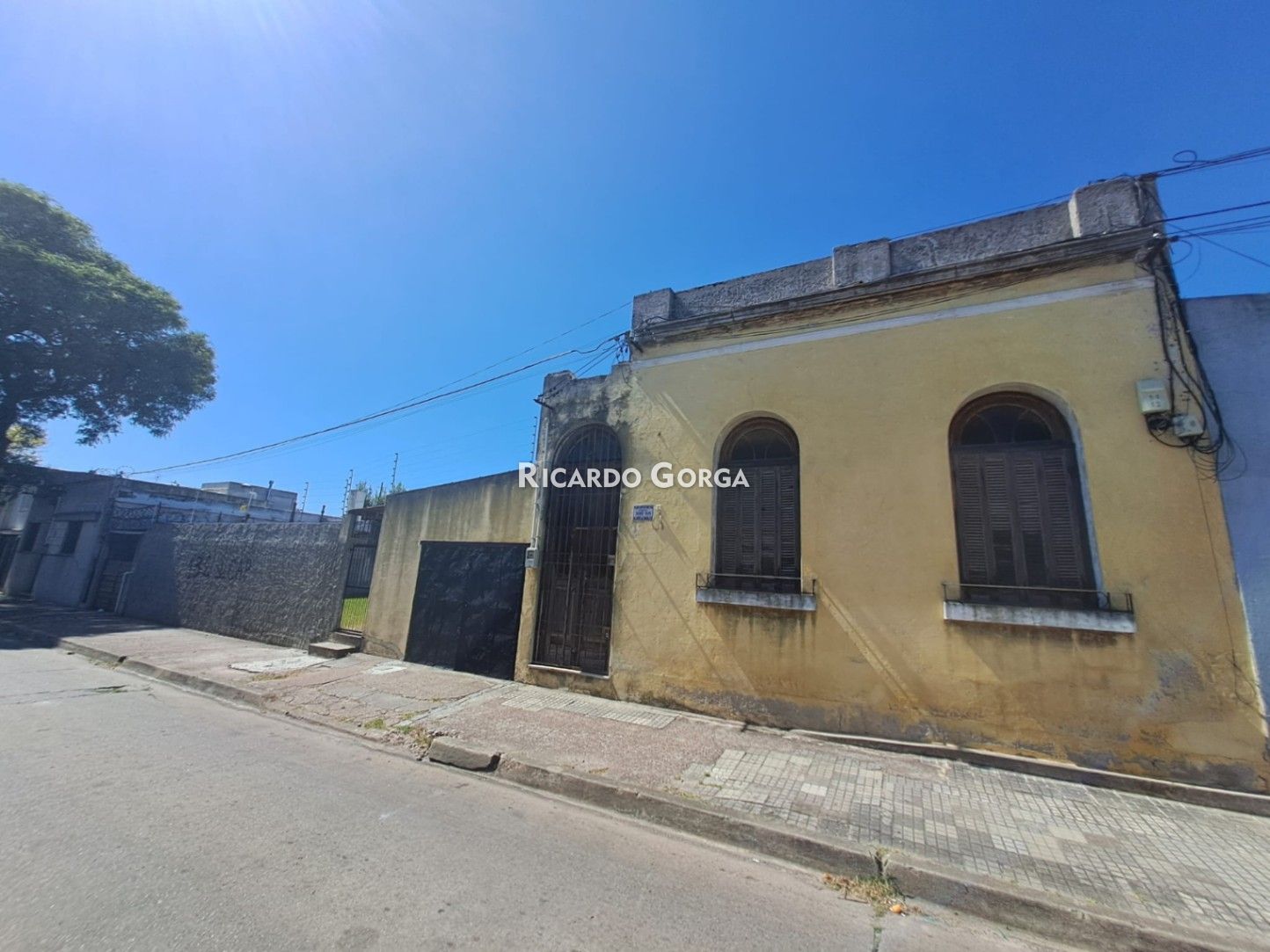 https://storage.googleapis.com/portales-prod-images-uy/52/property-images/2025/5/18d80b1a-0df1-47bd-a606-45d10e8cd7f9_wm.jpeg
