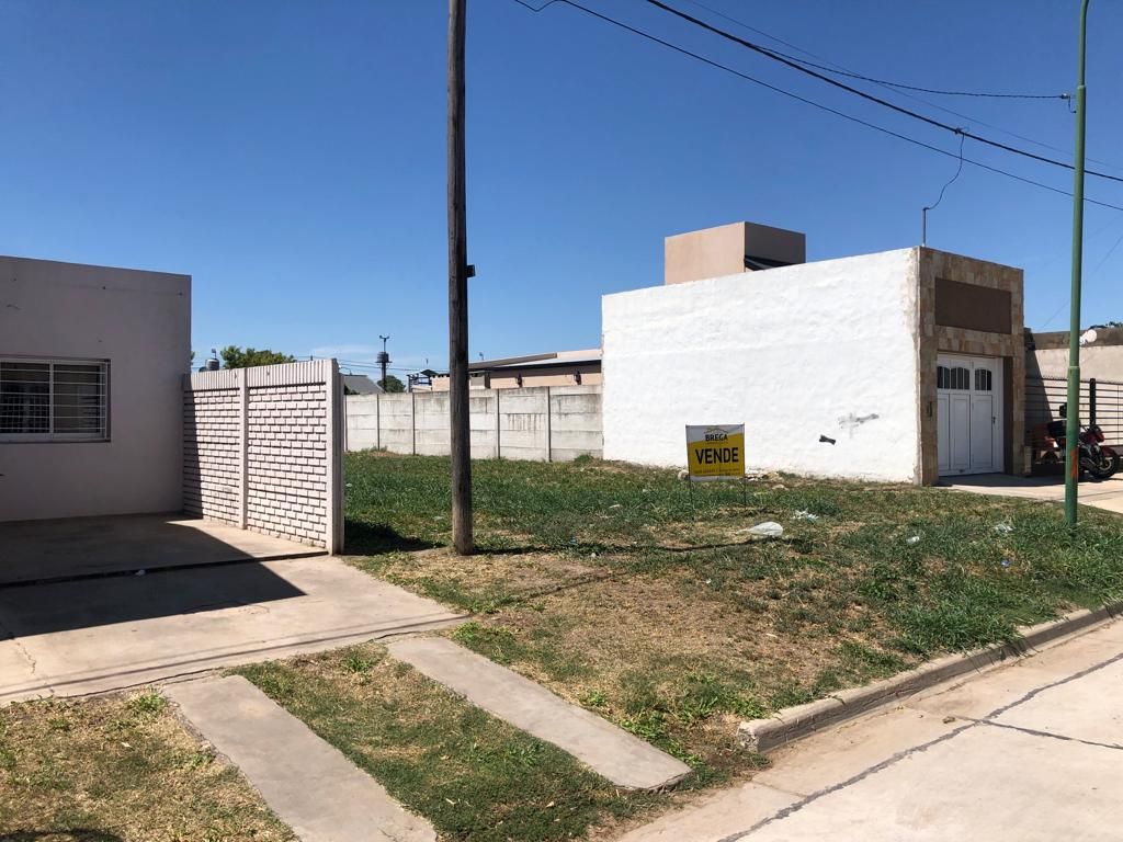 https://storage.googleapis.com/portales-prod-images/1831/property-images/2023/3/b7dc11f0-2284-4be6-a6db-7ecbd158b78d.jpeg