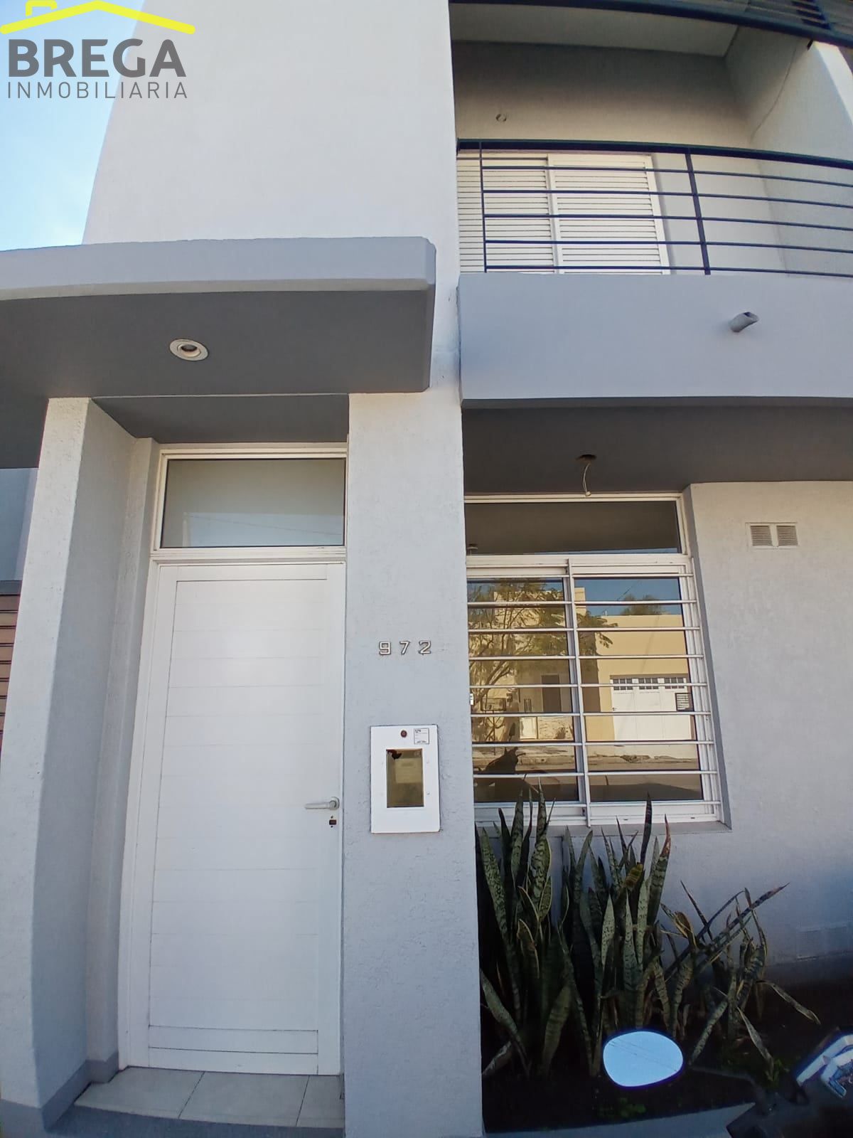 https://storage.googleapis.com/portales-prod-images/1831/property-images/2025/9/702d1058-c712-4ceb-8546-f57f1bc3fa57_wm.jpeg