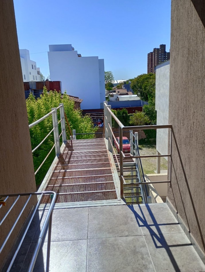 https://storage.googleapis.com/portales-prod-images/1969/property-images/2025/4/b1fe7c33-d01c-4918-bbf7-55f83c0b0d84.jpeg