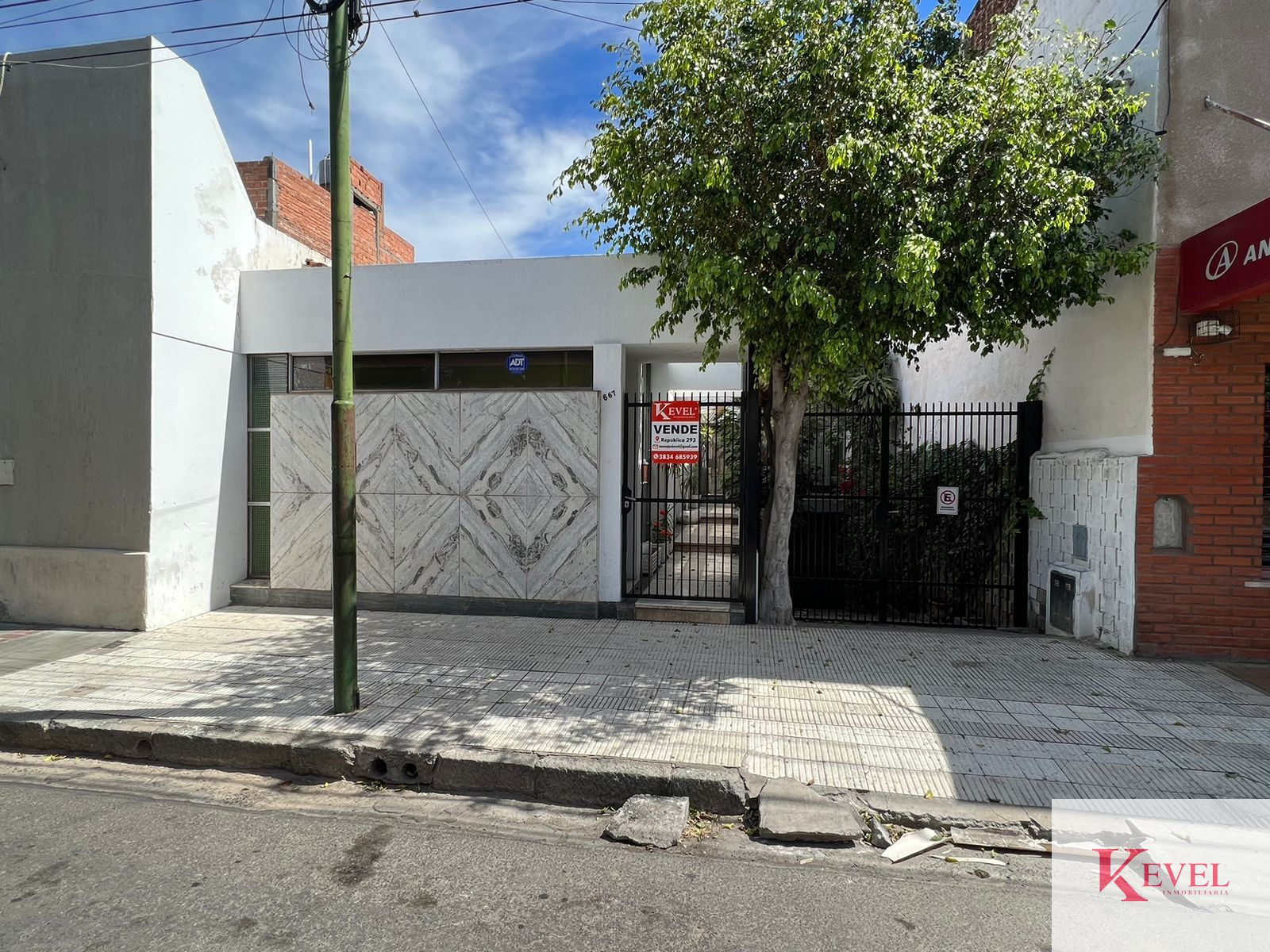 https://storage.googleapis.com/portales-prod-images/329/property-images/2023/9/d14f2d1b-8011-4cbe-9192-5848d6f16c6c_wm.jpeg