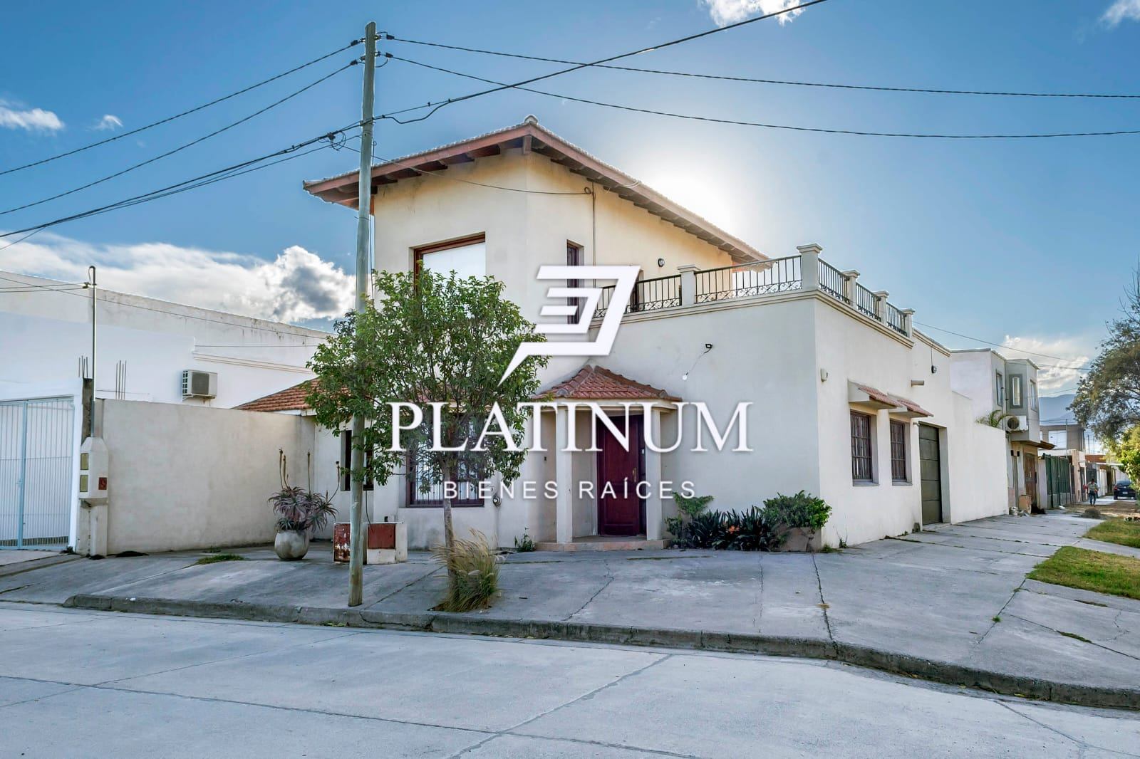 https://storage.googleapis.com/portales-prod-images/3317/property-images/2025/8/dde39425-b40f-496c-90ad-a69f30e88648.jpeg