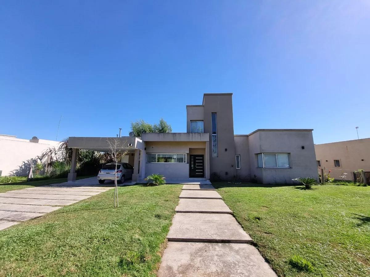 https://storage.googleapis.com/portales-prod-images/4004/property-images/2024/6/031106d8-128f-47e9-bc71-32e30c7fd375.jpeg