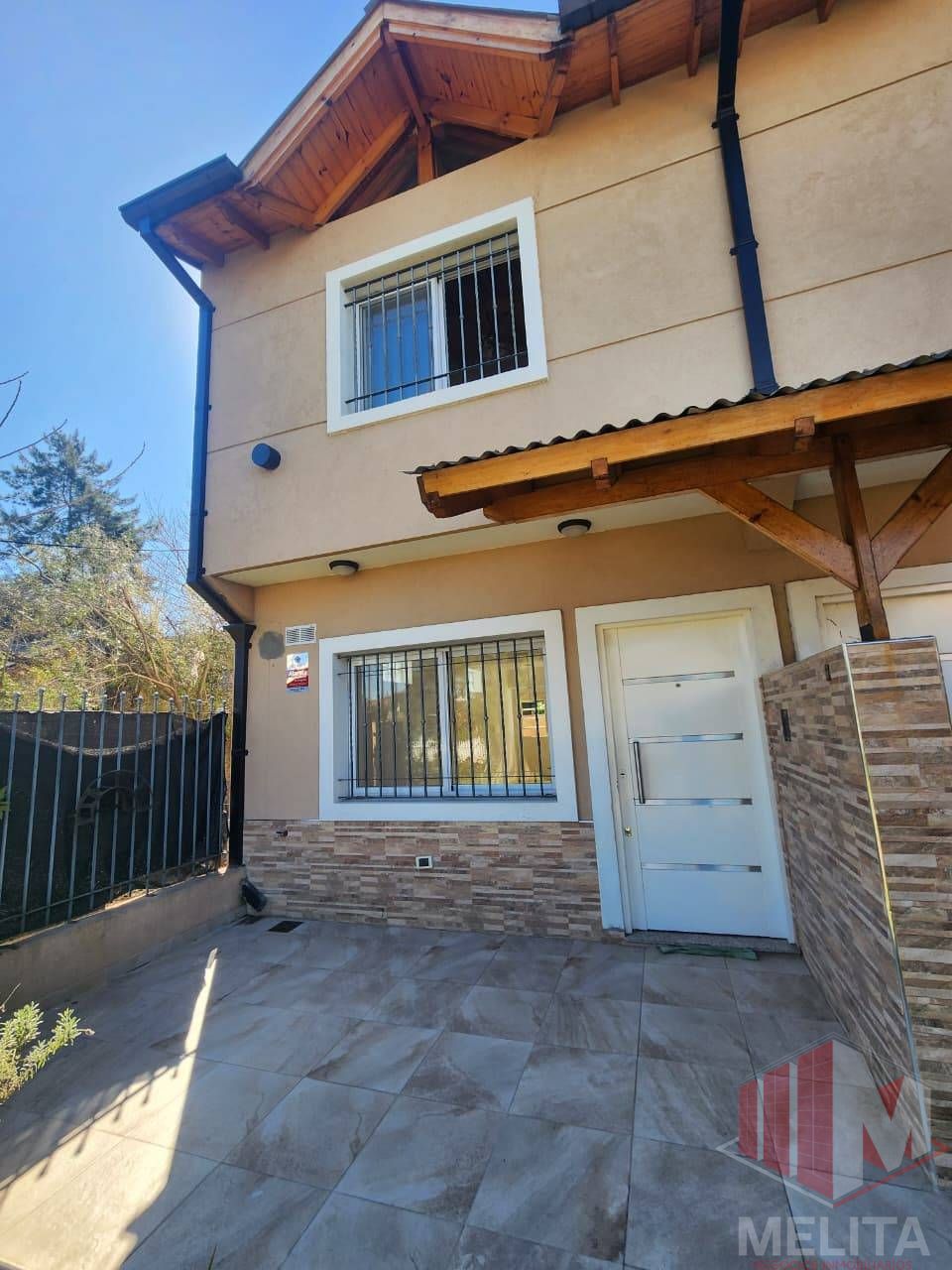 https://storage.googleapis.com/portales-prod-images/4004/property-images/2025/8/b18cb77c-a678-465f-a29e-a120d3f45f79_wm.jpeg