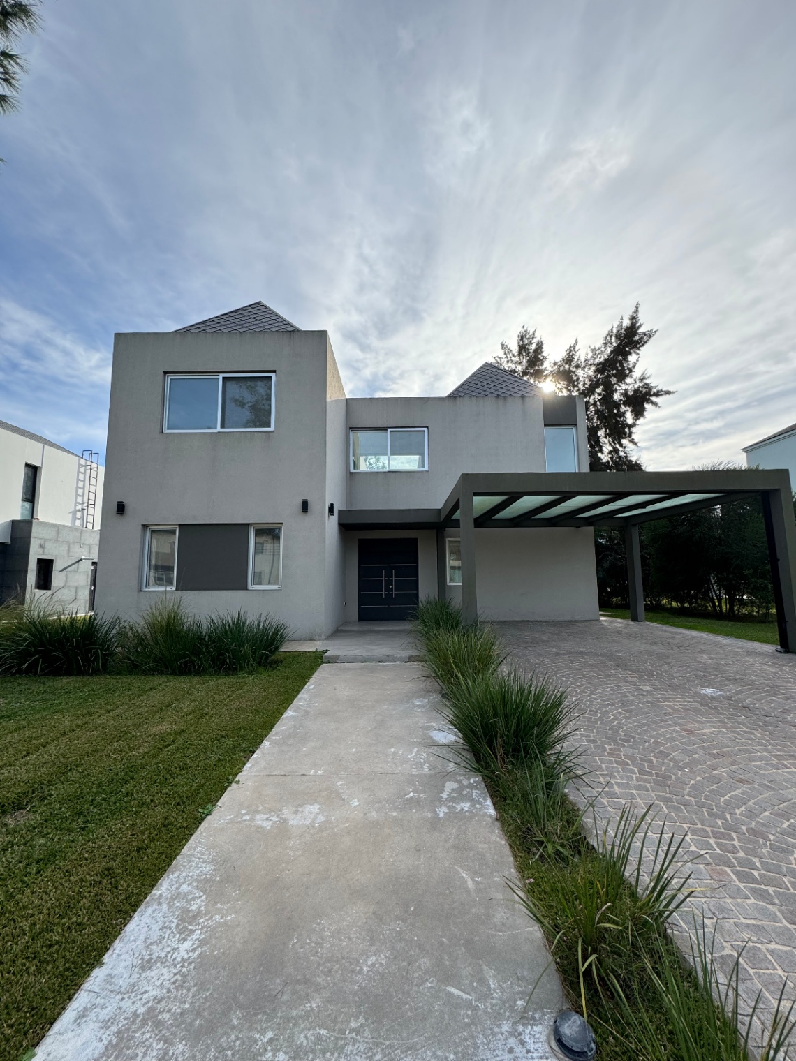 https://storage.googleapis.com/portales-prod-images/4234/property-images/2024/7/2588d6db-f23a-4861-9c33-838e8cfecd2a.jpeg