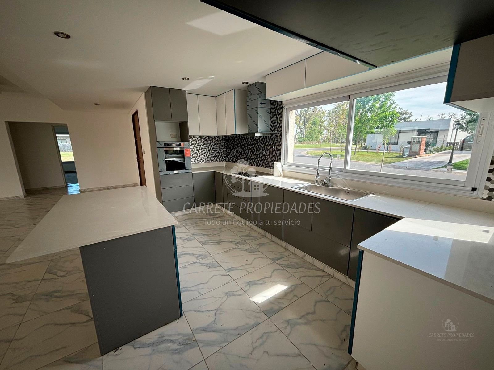 https://storage.googleapis.com/portales-prod-images/4435/property-images/2024/10/c226f917-ec77-4c32-bd08-b1a1e98f01c5_wm.jpeg