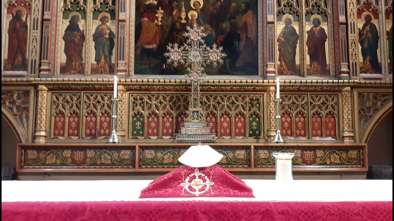 A red altar for Pentecost