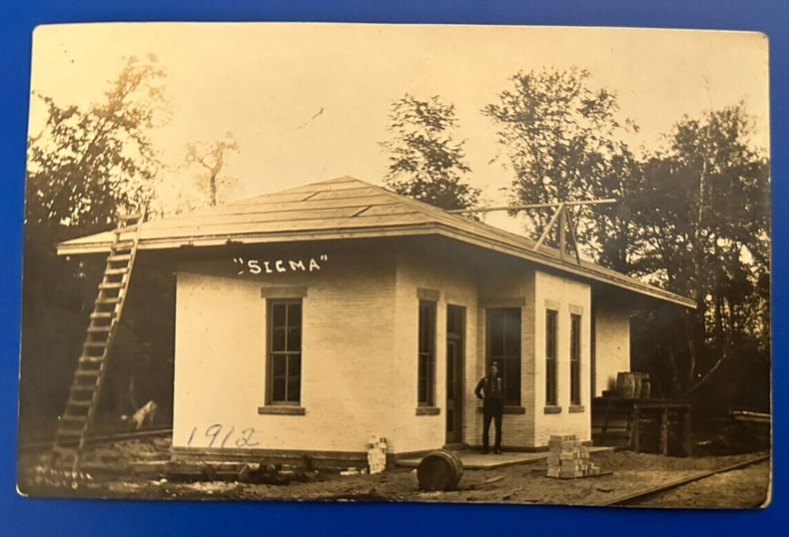 Sigma Michigan Manistee & North-Eastern Railroad Depot 1912 Real Photo Postcard