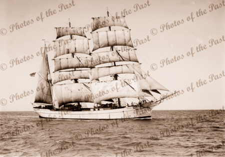 3M Barque FAVELL under sail. Built 1895. Shipping