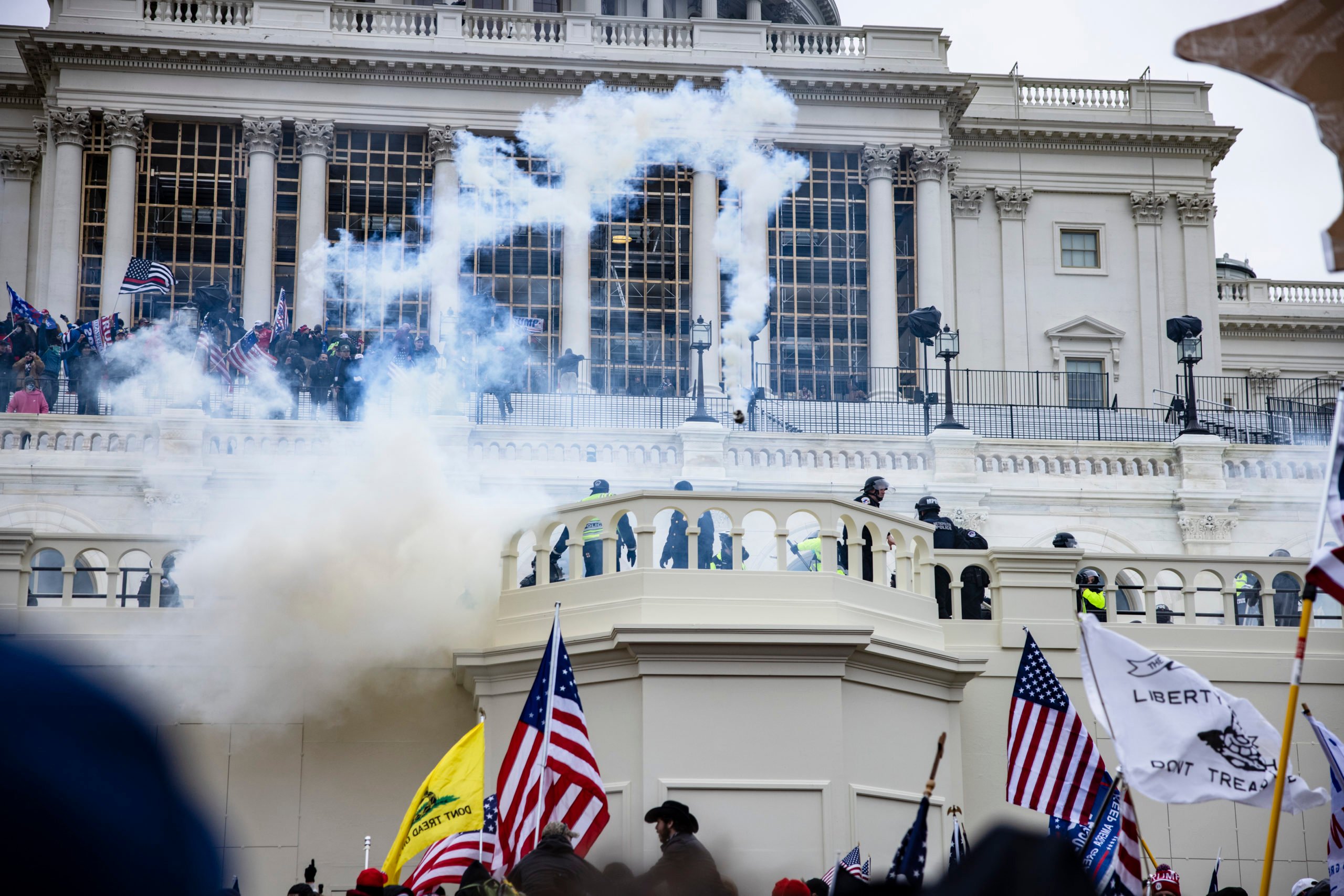 Protesters surround the us capitol