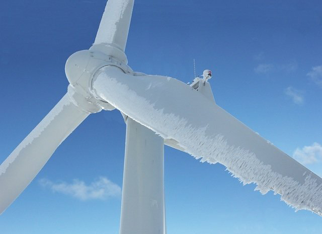 Frozen wind turbine zoomed