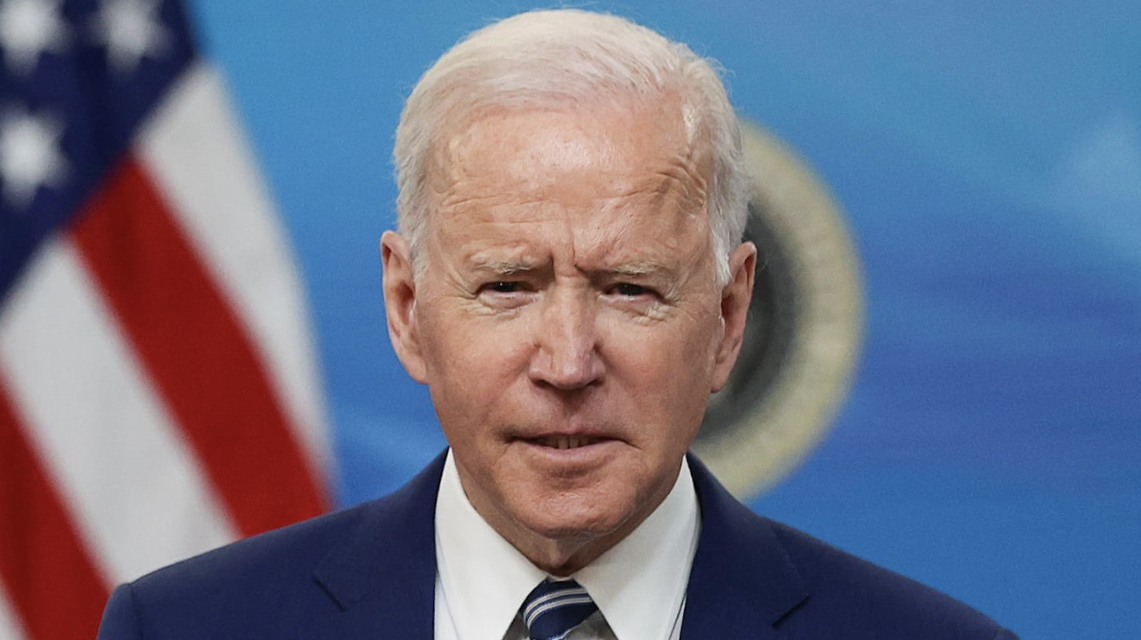 Biden w us flag
