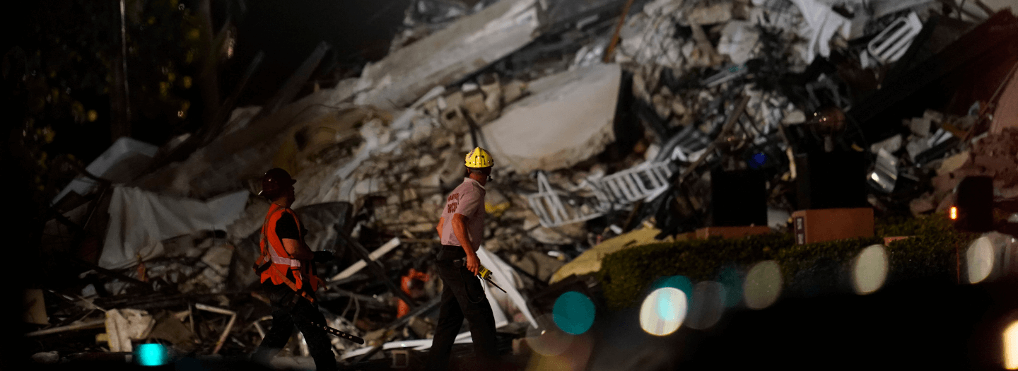 Collapsed building in surfside fl