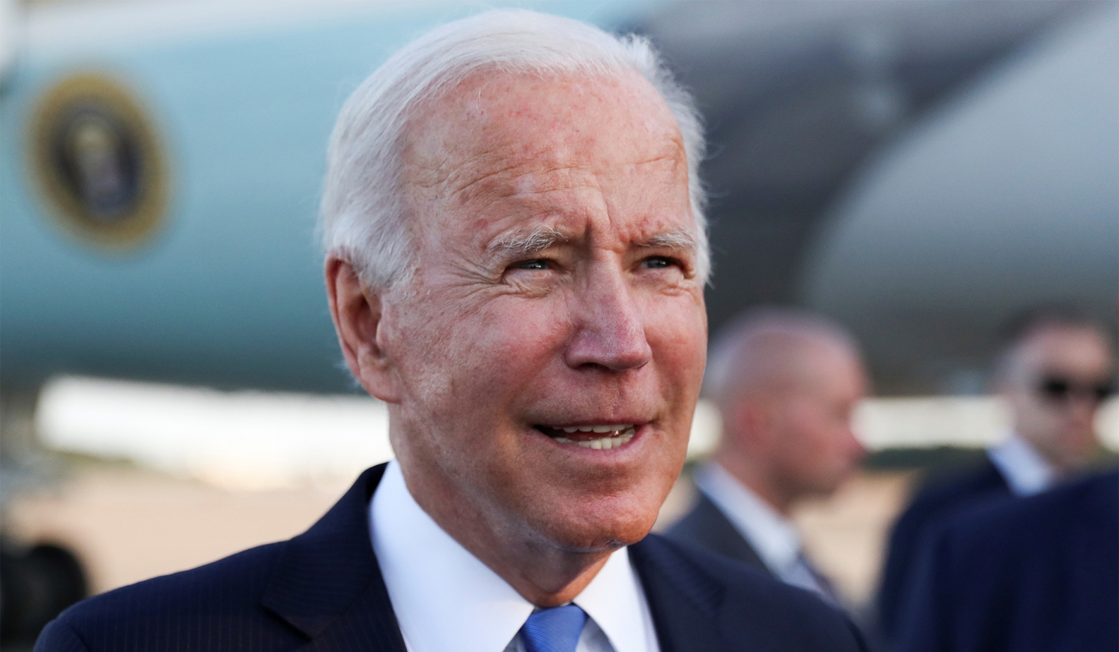 Biden speaks air force 1