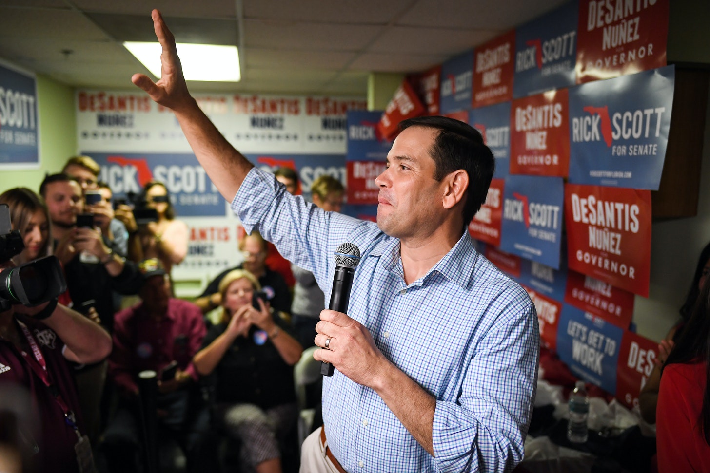 Sen. marko rubio campaigns with desantis