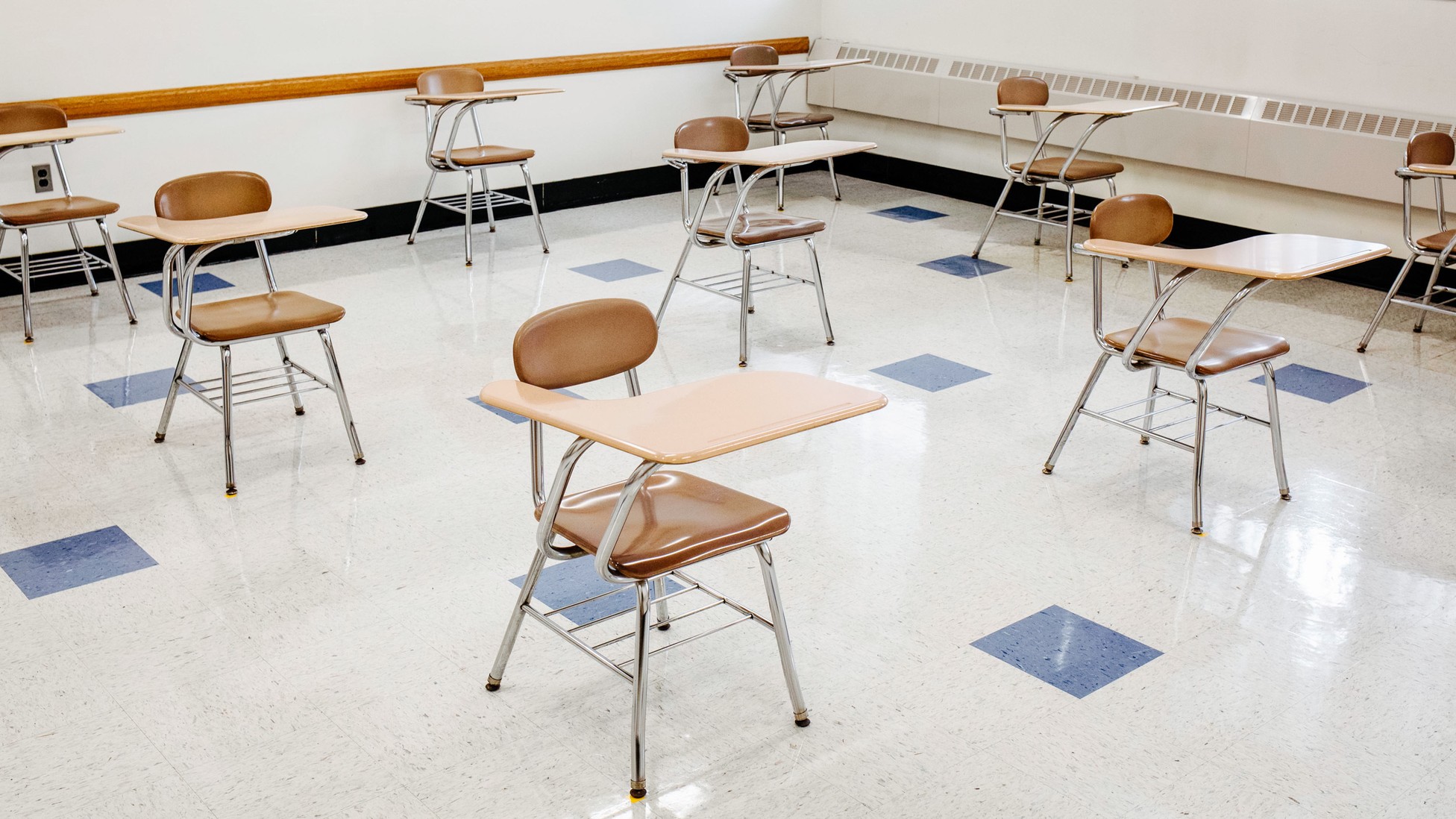 Classroom desks positioned socal distance